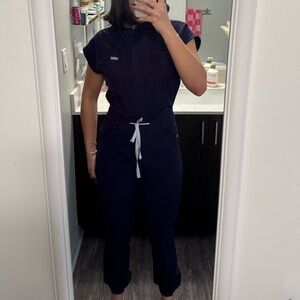 Figs jumpsuit uniform scrubs for nurses